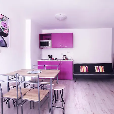 Luxury Romantic In Private With Parking And Pool Apartment *