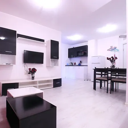 Luxury Romantic In Private With Parking And Pool * Balchik