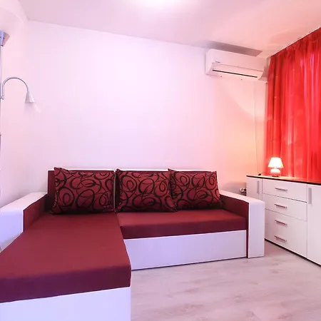 Apartment Luxury Romantic In Private With Parking And Pool