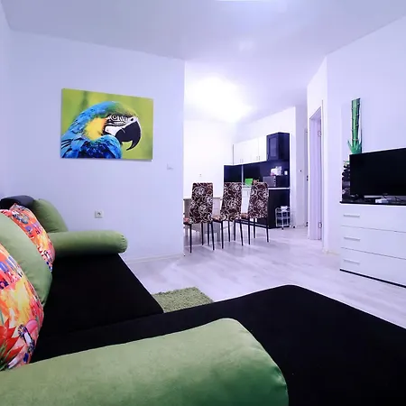 Luxury Romantic In Private With Parking And Pool Apartment *