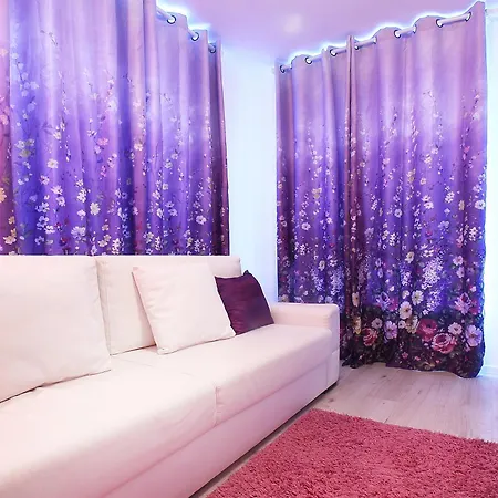 Luxury Romantic In Private With Parking And Pool Apartment