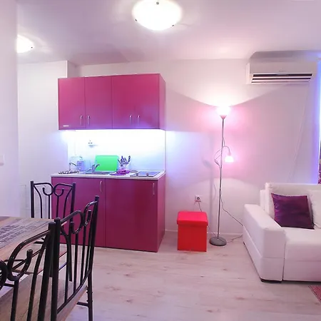 Luxury Romantic In Private With Parking And Pool Balchik