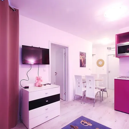 Apartment Luxury Romantic In Private With Parking And Pool